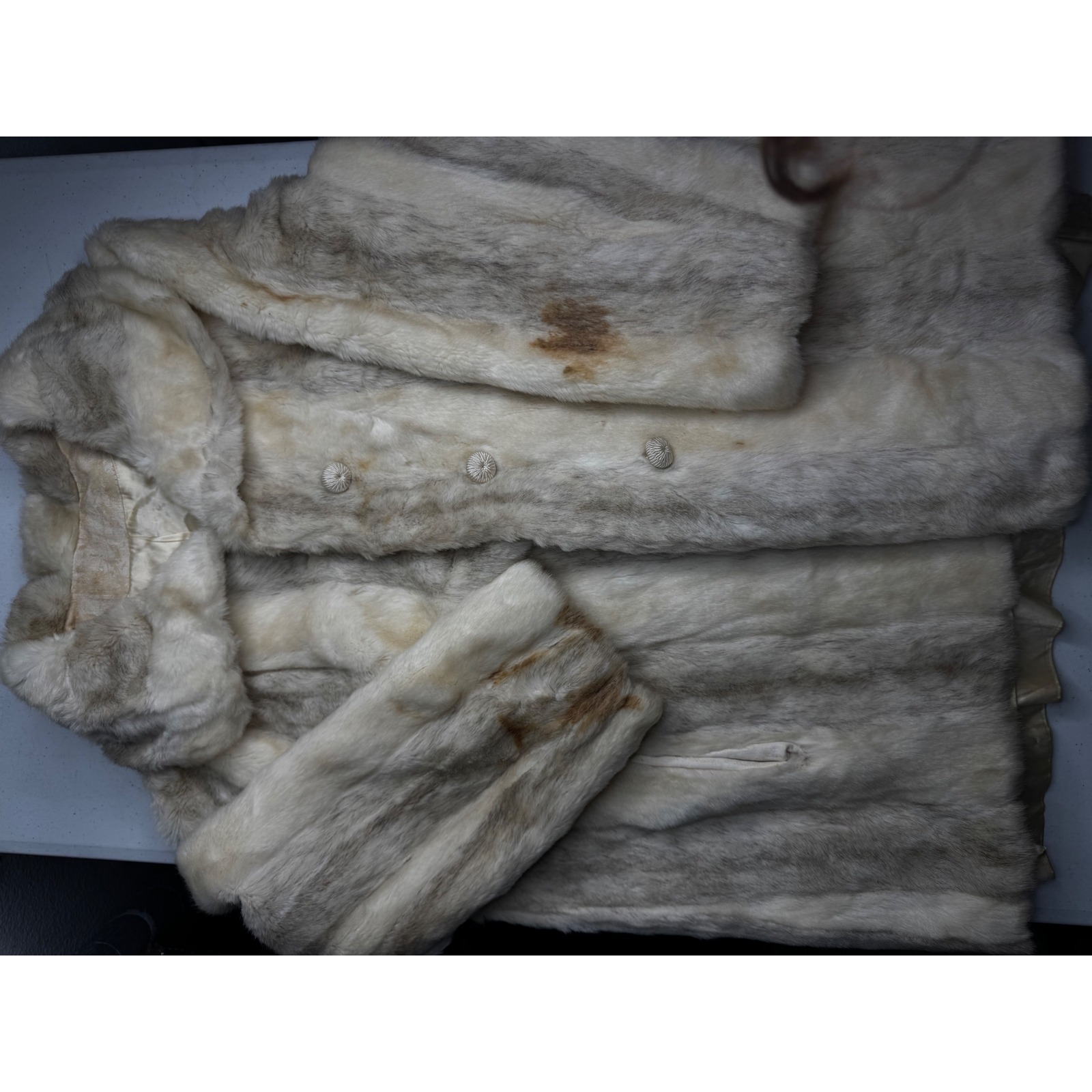 Vintage Faux Fur Coat Cream Grey Striped Arctic Fox Style Heavy Winter Jacket